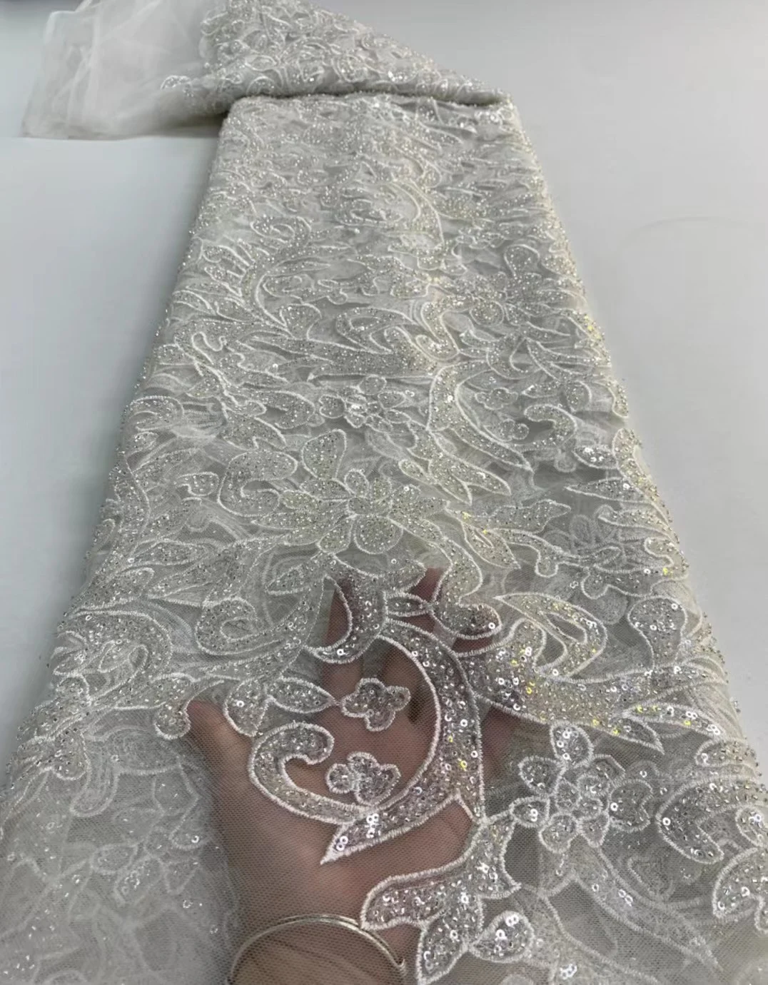 

2022 Africa Purer White Fashion Lace Sequins French Luxury Beads Tulle Embroidered 5 Yards Fabric For Bride Wedding Party Dress