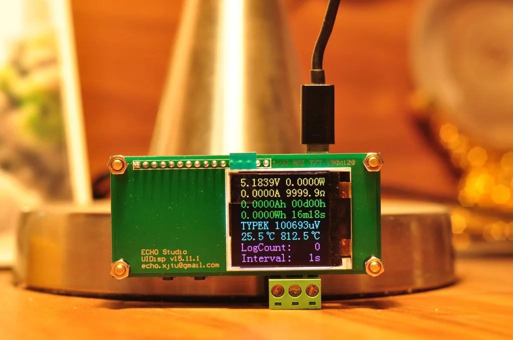 Umedidor de tensão e corrente de 5 bits, gravador registrador de dados com cabeça de derivação