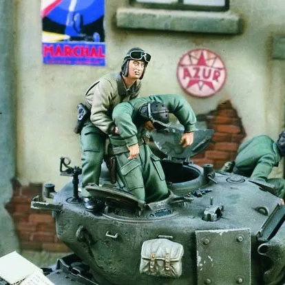 1/35 Resin Figure model kits modeling American tank soldier Unassembled and unpainted