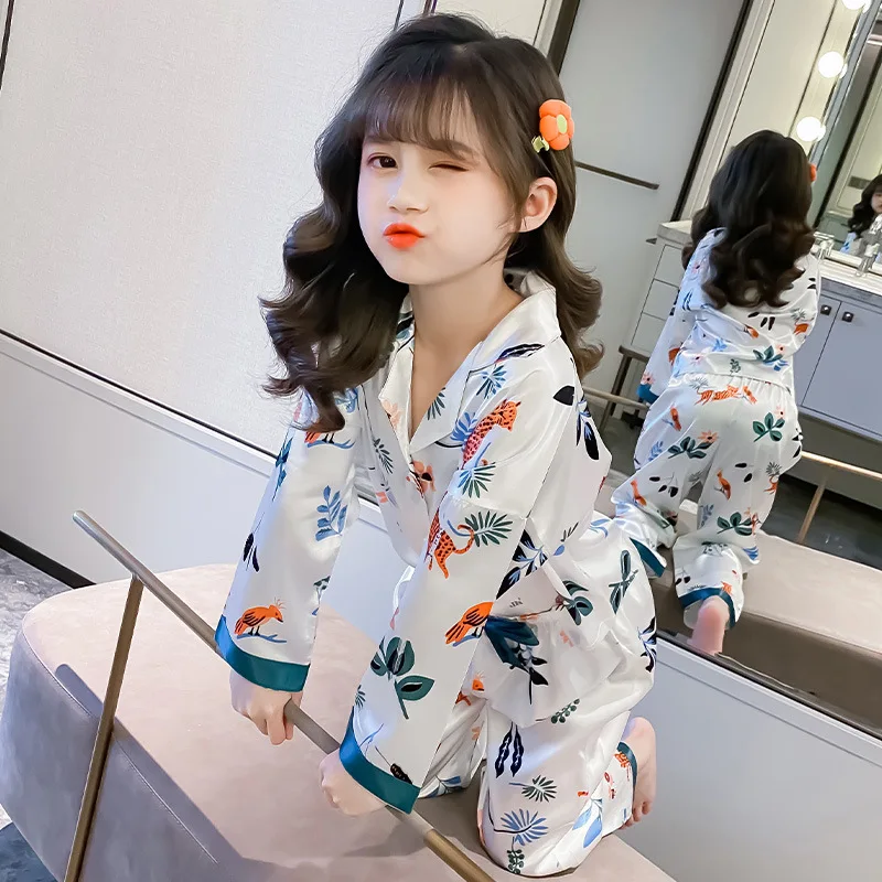 Girls' Long Sleeve Pajamas Ice Silk Fabric Short Sleeve Children's Home Wear Middle School Children's Little Girl Suit In Summer