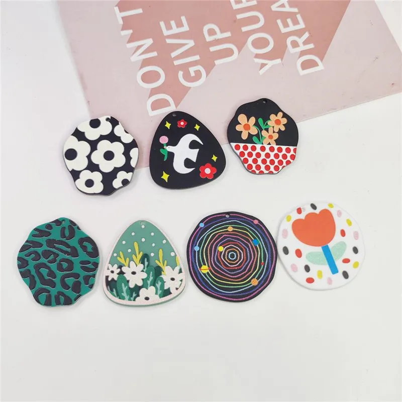 New style 50pcs/lot color flowers/birds pattern print geoemtry irregular shape acrylic beads diy jewelry earring accessory