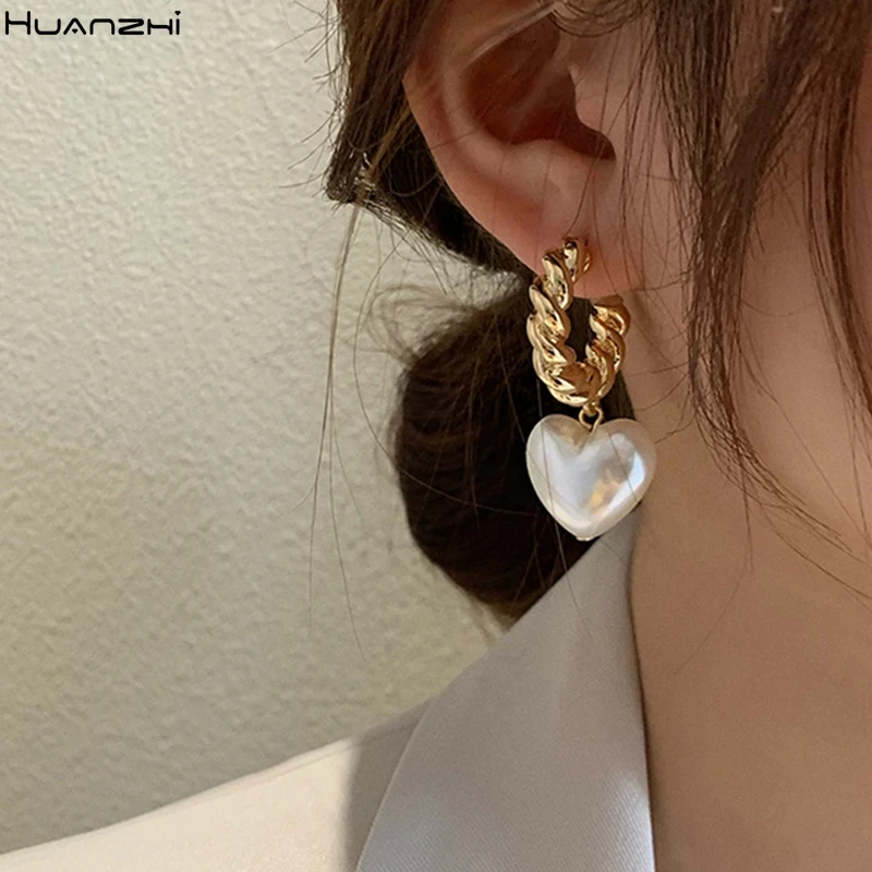 HUANZHI 2020 Vintage Baroque Pearl Big Love Heart Drop Earrings Gold Color Metal Geometric For Women Girls Party Travel Jewelry image 5