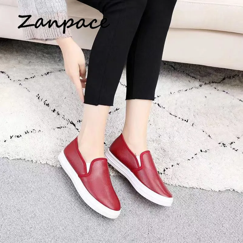 Black Platform Shoes Woman College Style Winter Keep Warm Casual Loafers Leather Shoes Slip-On Ladies Flats Platform Shoes