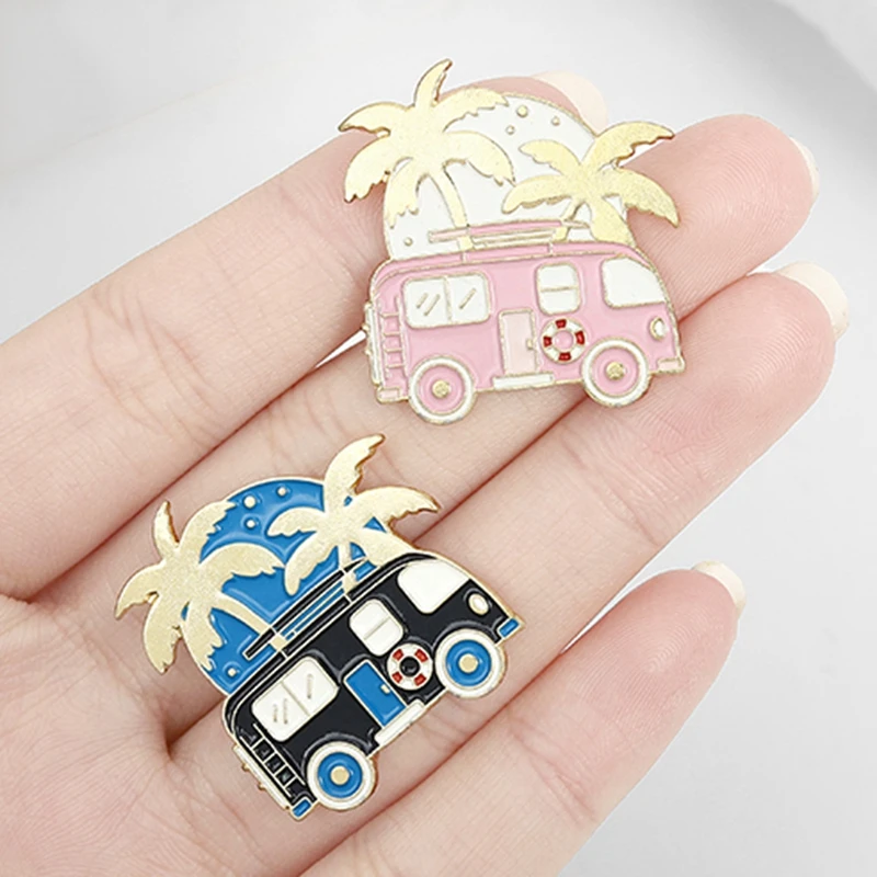 Travel Cartoon Enamel Lapel Pins Hawaiian Coconut tree Bus Brooches Badges Fashion Pins Gifts for Friends Pins Jewelry Wholesale