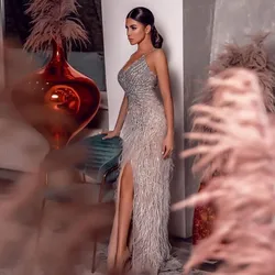 Silver Spaghetti Feather Prom Dresses Deep v Neck Beaded Front Split Evening Gowns Zipper Back Robe De Soiree Formal Party Dress