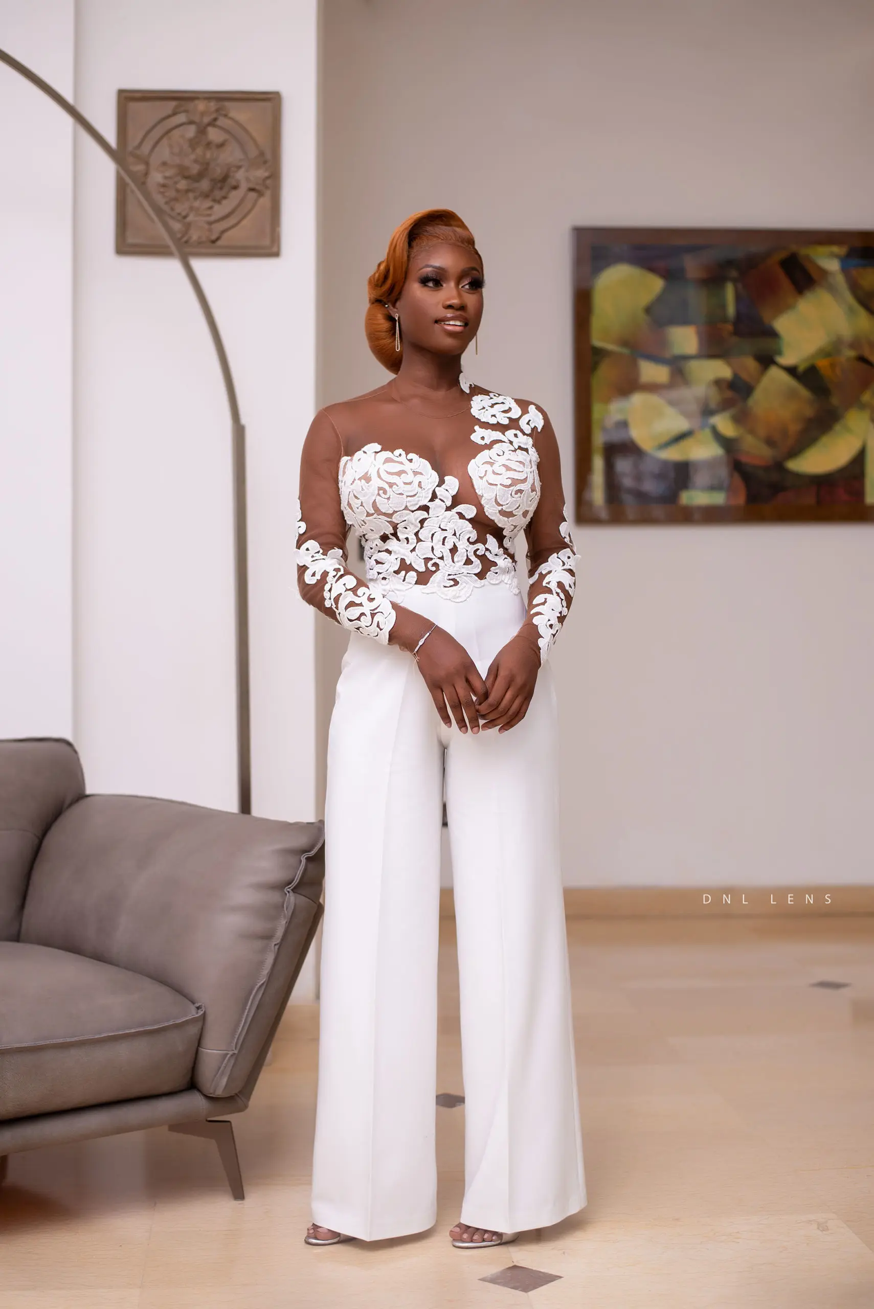 Romantic Lace Wedding Jumpsuit Ankle Length Jewel Neck Appliqued Custom Made Pants Suit Long Sleeves Beach Wedding Dress