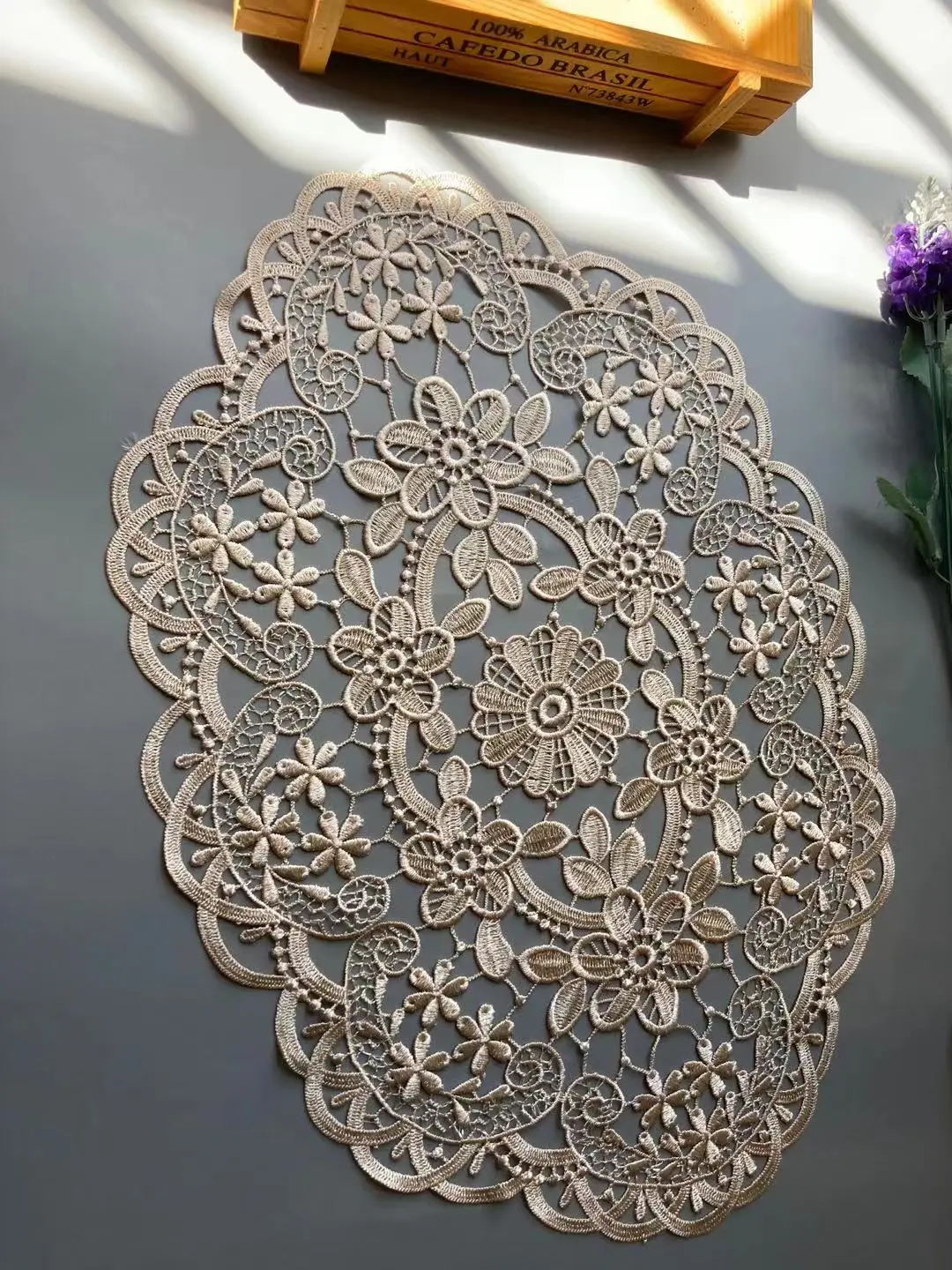 

2 PCS Gold Flower European oval Lace Trims Embroidered Water Soluble Placemat Coaster Coffee Table Mat Christmas Wedding Decor