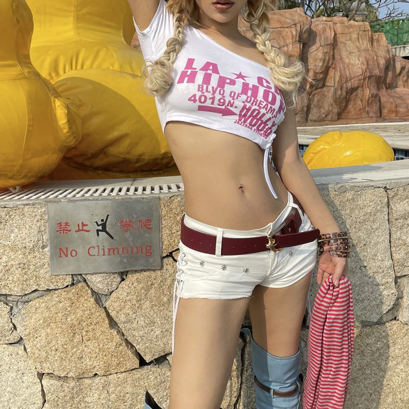 Shorts jeans de cintura baixa com renda para mulheres, shorts Harajuku punk de caveira para meninas, shorts sexy de rock gótico branco fino, quente japonês, verão 2023