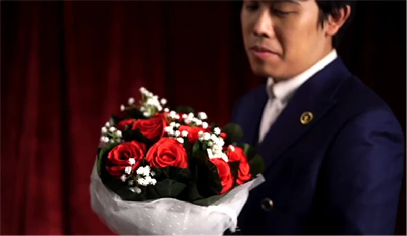 The Bouquet (Red) By Bond Lee & MS Magic 9 Flowers Magic Tricks Gimmicks Close Up Magic Stage Magia PorpsToys Classic Magie