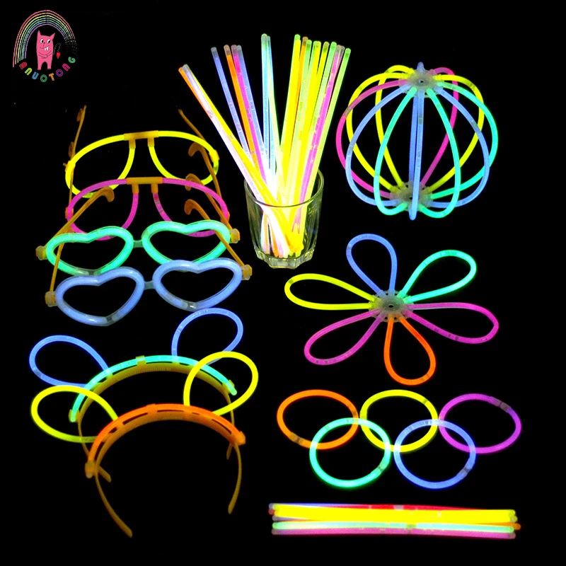 

100pcs creative Light Sticks birthday party Christmas Concert children toys seven colors Glow Sticks random color