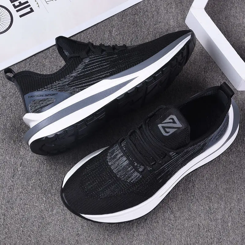 

2022 New Spring and Summer Men's Shoes Leisure Running Shoes Soft Sole Breathable Lightweight Shock Absorption Sports Shoes Men