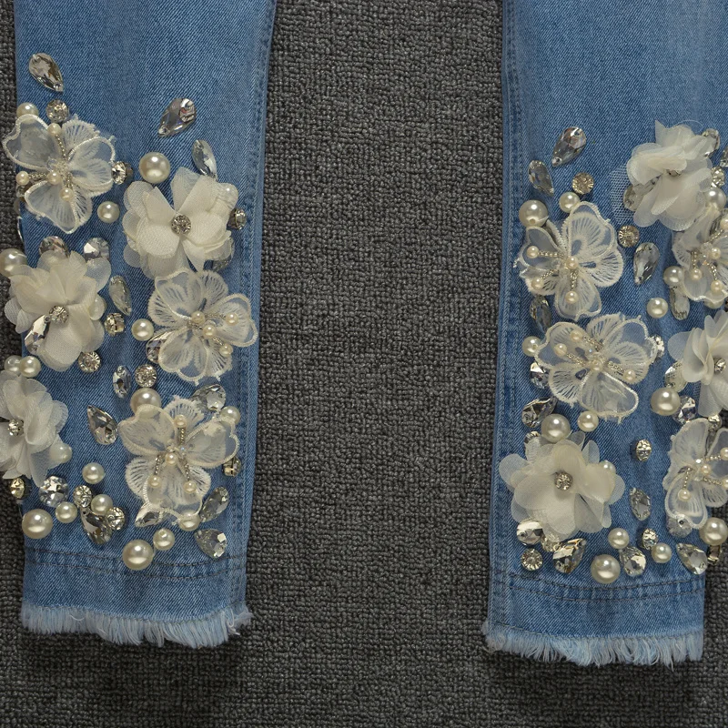 Flower Women Diamond Drilled Jeans Handmade Beading Pants Lady Rhinestones Diamond Elastic Denim Cropped pants Blue