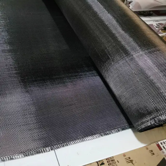 3K 200gsm Tkanina z prawdziwego włókna węglowego Wysoka wytrzymałość do wypełniania kanapek Szerokość 1 m x długość 1 m