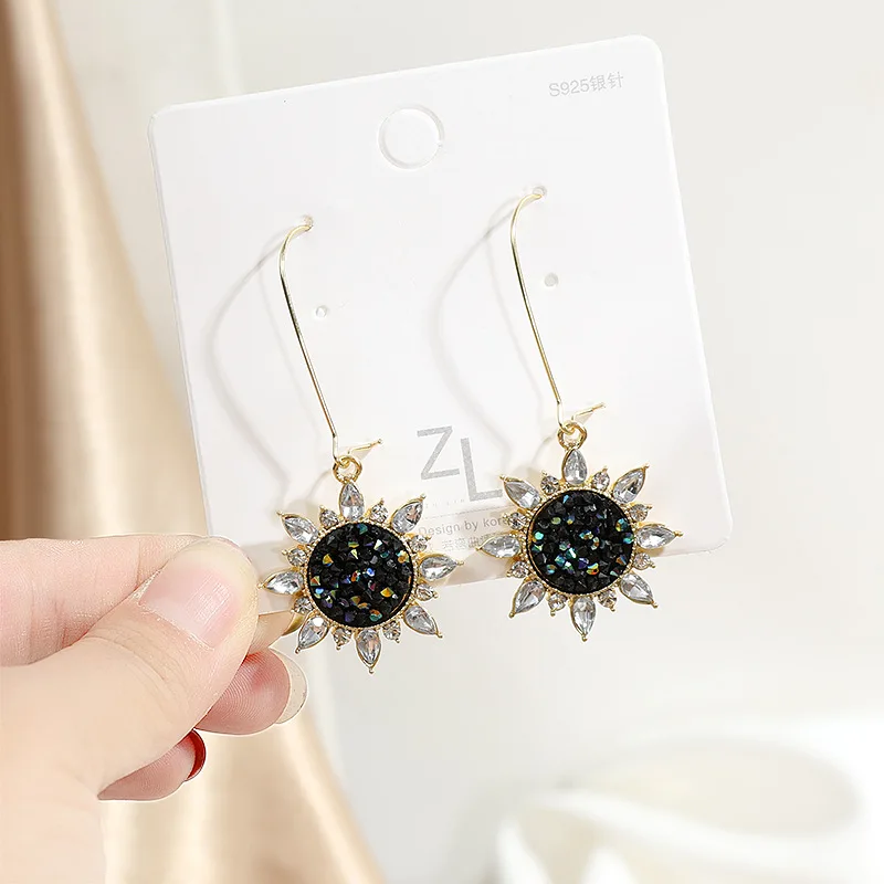 New Personality Cold Wind Long Sunflower Earrings Circle Sunflower Crystal Earrings Wholesale Drop Earrings Jewelry Earrings