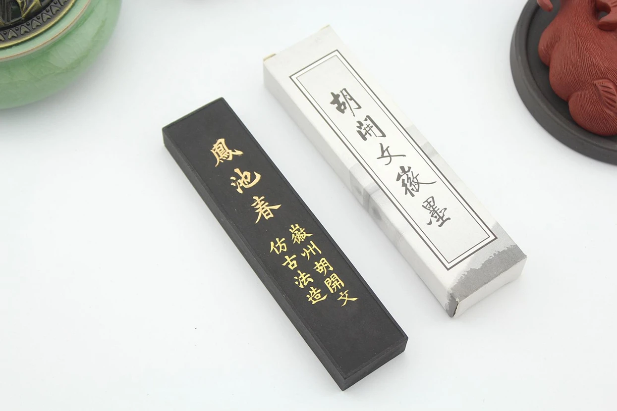 Chinesische Traditiona Handgemachte Kunst Solide Tinte Stick Kiefer Ruß InkStick Hukaiwen Wasser Pinsel Kalligraphie Malerei Sumi-e Fengchunchi