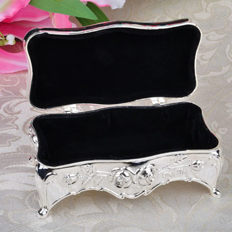 Retro Rectangular Rose Flower Jewelry Storage Box Zinc alloy Storage Case for Women Ladies Wedding Rings Box