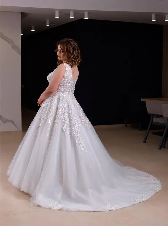 Plus size vestidos de casamento com decote em v appliqued sem mangas vestido de noiva boêmio plissado varredura trem feito sob encomenda