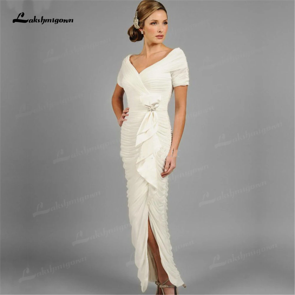 Branco vintage mãe da noiva vestido com folhos rachados longo chiffon formal vestidos de noite com mangas curtas vestido de mad