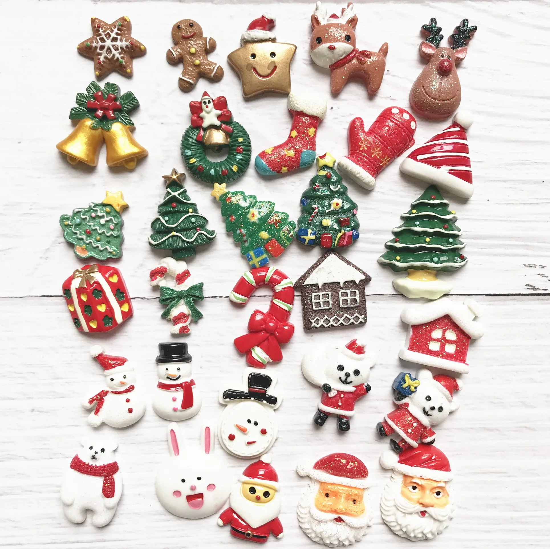 100 stücke Harz Weihnachten Charms für Schleim DIY Polymer Füllstoff Hinaus Schleim Zubehör Spielzeug Pulver Modellierung Ton Kit für Kinder