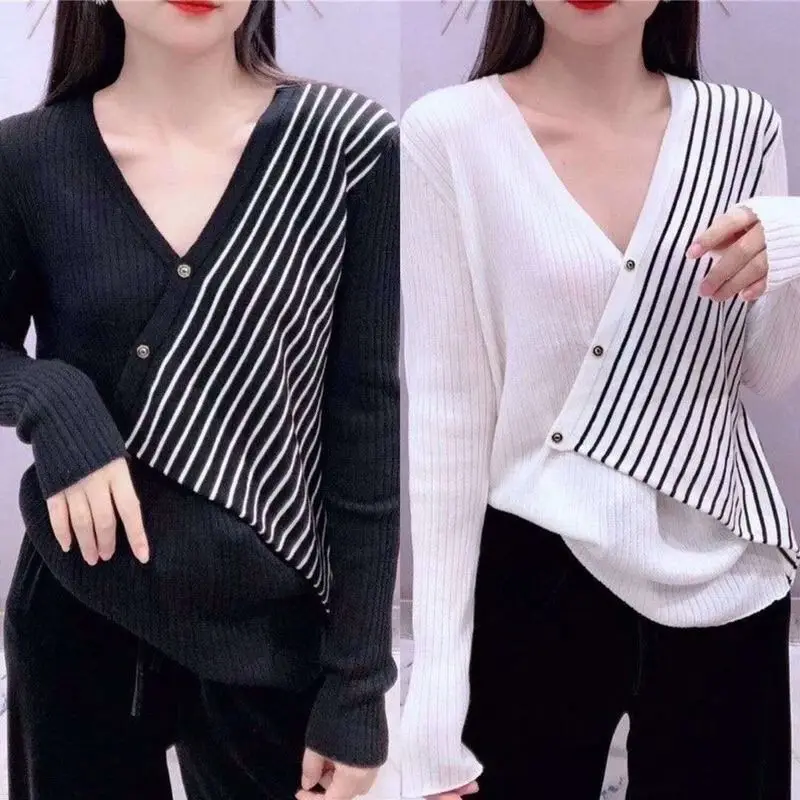 Autumn women's new knitwear top women's long sleeve fashion diagonal stripe Pullover Sweater V-neck open chest