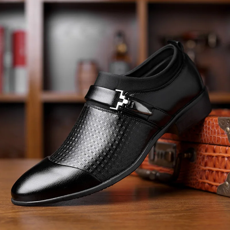 New Brand Men Formal Shoes slip on Pointed Toe Patent Leather Oxford Shoes For Men Dress Shoes Business Plus Size df56