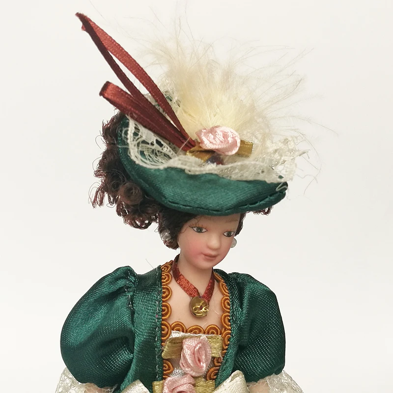 1/12 Dollhouse Miniature Porcelain Victorian Doll Model Green Dress Miss Lady PP007B