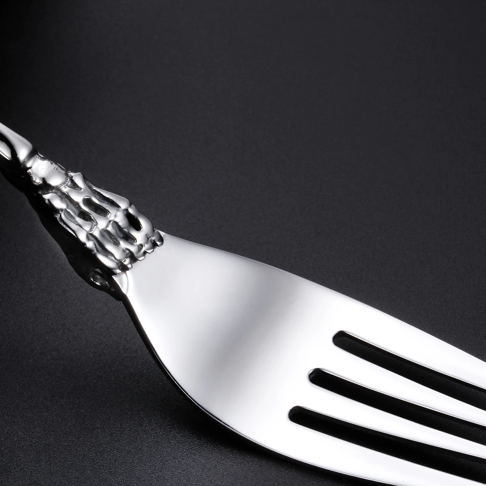 الفولاذ المقاوم للصدأ 316L الجمجمة أطقم أواني تقديم الطعام السكاكين عشاء ملعقة شوكة سكين لحوم القهوة الحلوى ملعقة صغيرة أدوات المائدة طقم ملاعق