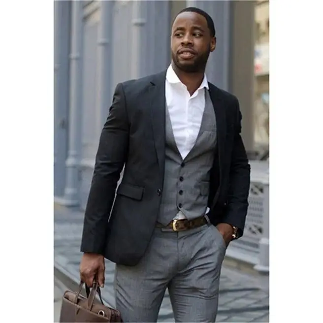 

2021 Casual Black Blazer Men Suit Light Grey Vest Pants Slim Fit Wedding Suits For Men Groom Suit Best Man Party Tuxedo 3 Piece