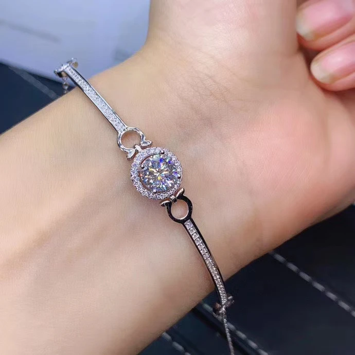 

2020 new exquisite moissanite gemstone bracelet women jewelry 925 silver birthday banquet gift gem shiny better than diamond