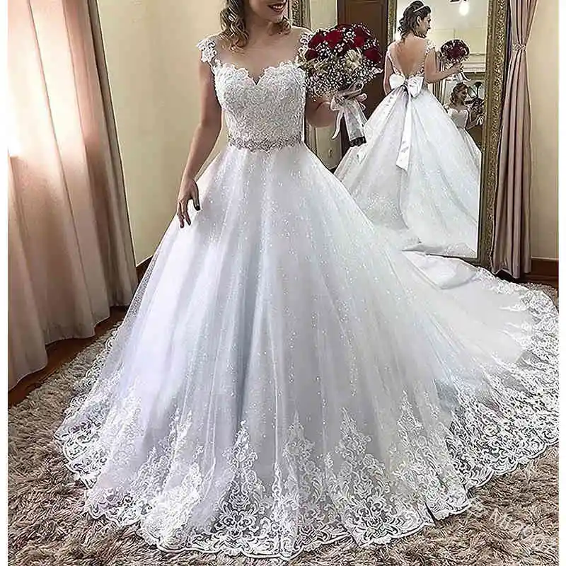 

Ball Gown White Cheap Plus Size Wedding Dresses Lace Sleeveless Appliqued Backless Sweep Train Wedding Dress Bridal Gowns