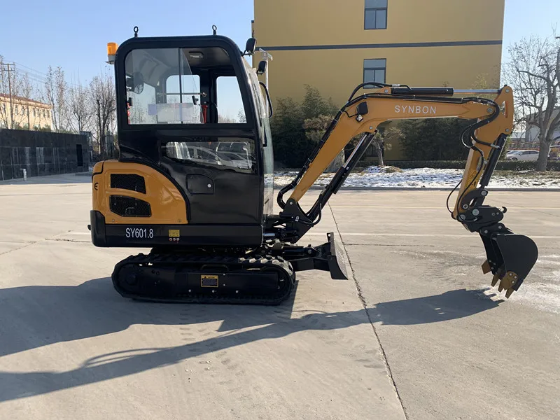 Famous Brand Engine Small Crawler Excavator Hydraulic Mini 1.8Ton Digger