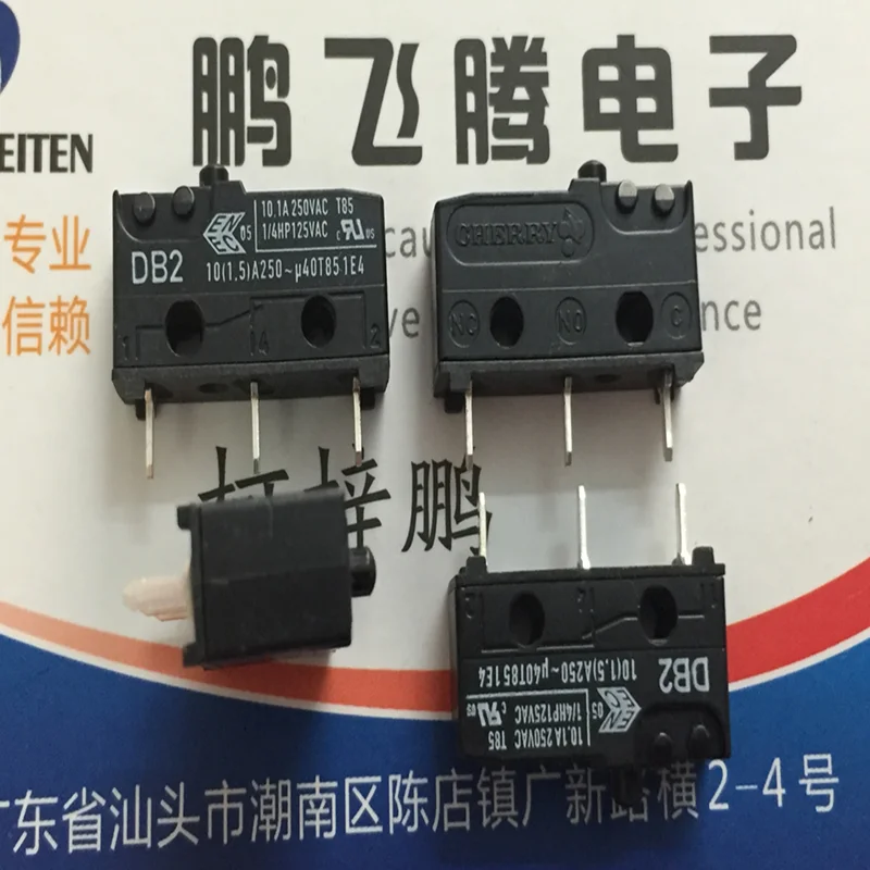 ต้นฉบับเยอรมัน DB2 DB2C-C1AA micro switch จังหวะจํากัดปุ่มรีเซ็ต 3-pin pin 10.1A