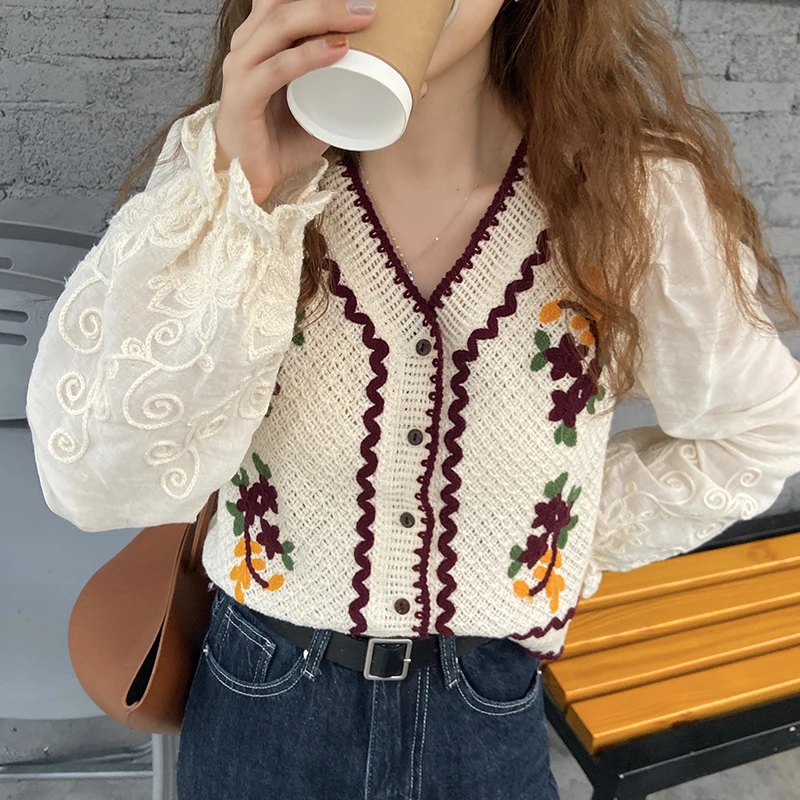 

Shirts Women Long Sleeve Embroidery Vintage Leisure V-neck Shirt Student Harakuju Kawaii Retro Tops Korean Style Feminine Blouse