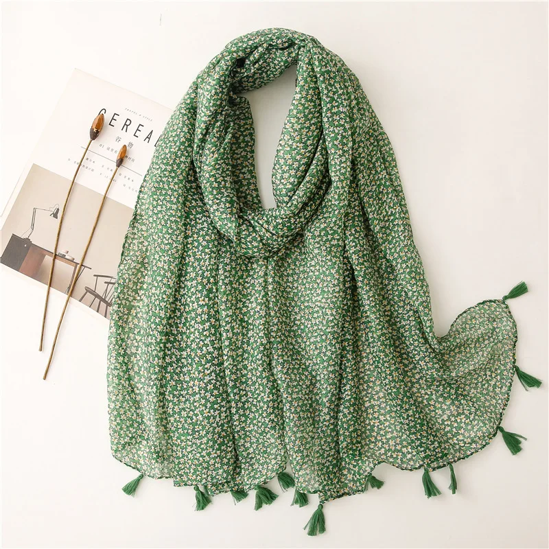 

Female Fresh Cute Floral Hijab Soft Green Shawl Head Scarf Flowers Pattern Tassel Match Neckwear Light Smooth Blanket Wrap