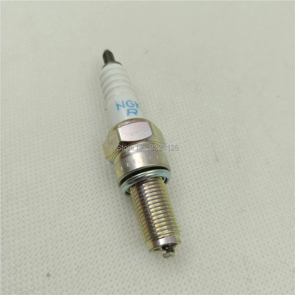 High Quality Motorcycle Spark Plug for Benelli TRK502 BJ500 BJ500GS BJ300 BN302 TNT300 TNT600 BN600 BJ600 BN251 TNT25 Keeway RK6