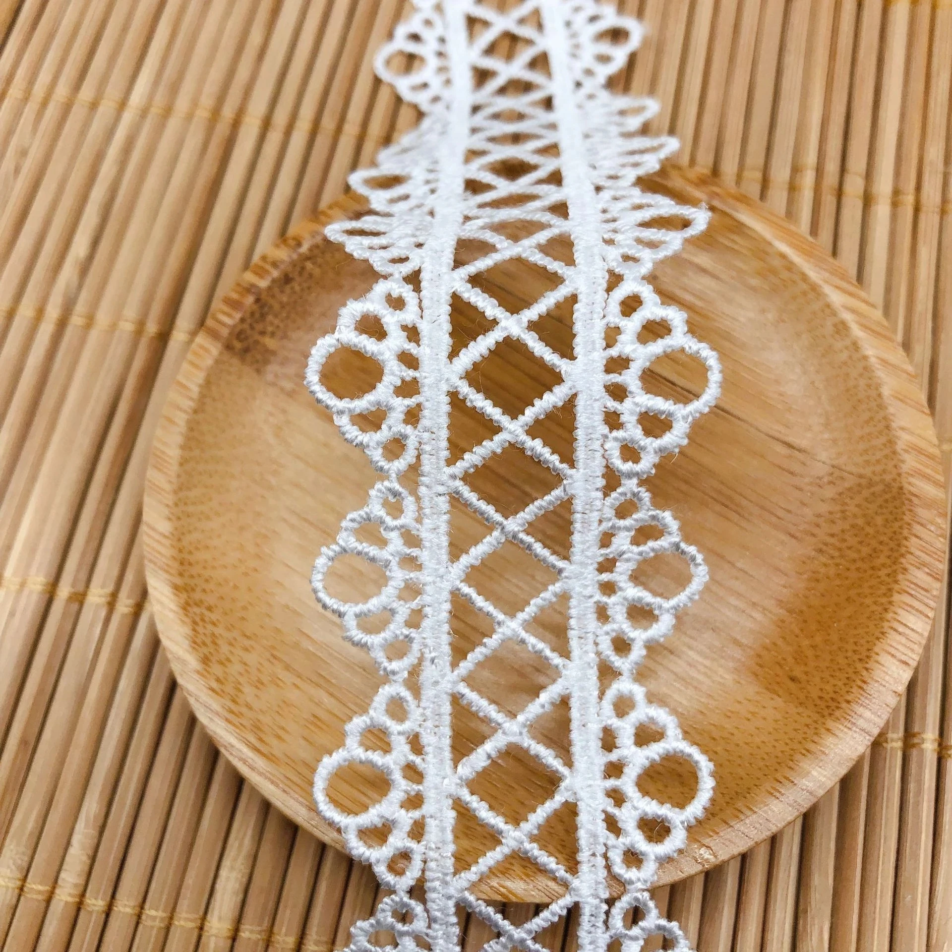 1Yard Latest Cotton Lace Embroidery Ribbon 3.2cm Silver Gold Lace Fabric Sewing Wedding Dress White Black Laces For Clothes LA20