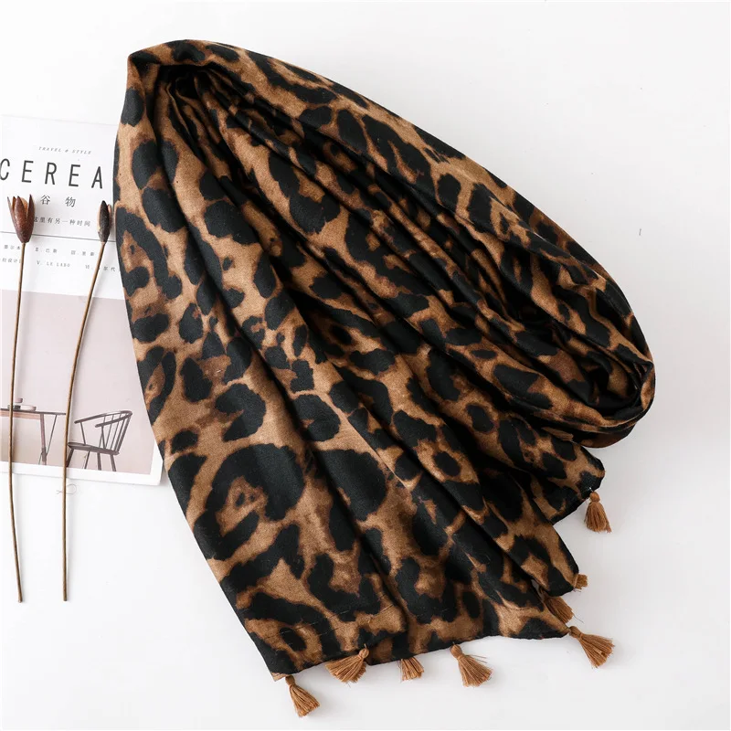 Bufanda con estampado de leopardo para mujer, hijab musulmán con borlas, Bandana de gran tamaño, otoño, 2021