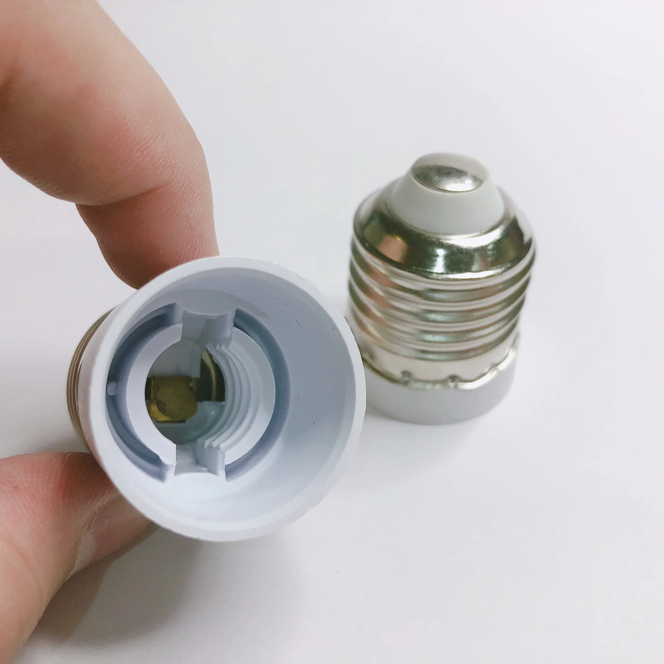 BEYLSION Converter E27 TO E14 Adapter Conversion Socket ABS Material Fireproof Socket Adapter Lamp Holder
