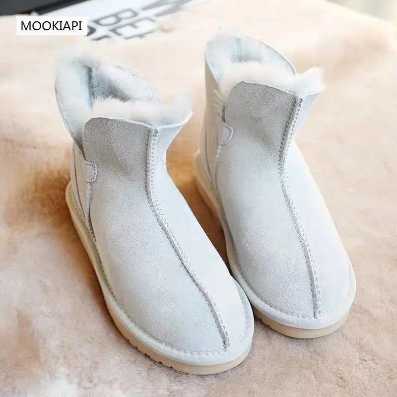 The latest high-quality snow boots in Europe in 2020 real sheepskin, 100% pure wool, women\'s shoes, free delivery