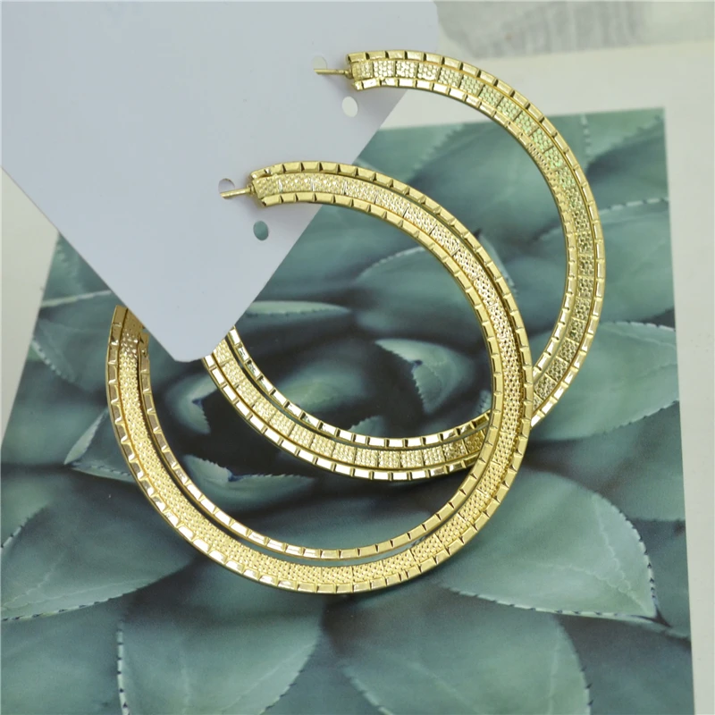 Hoop Earrings for women Wide Plate Embossed Big Circle Gold plated Rings Fashion Jewelry Accessories Wholesale Ladies Earrings