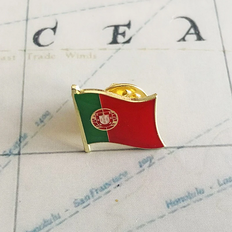 PORTUGAL Portuguesa  National Flag Embroidery Patches Badge Shield And Square Shape Pin One Set On The Cloth Armband   Backpack