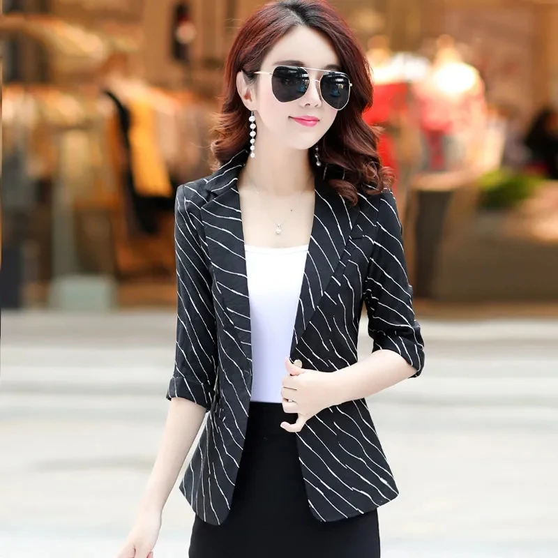 Thin Blazer Women\'s Three-Quarter Sleeve Jacket Korean 2024 Summer New Temperament Slim A buckle suit jackets Ladies Elegant W45