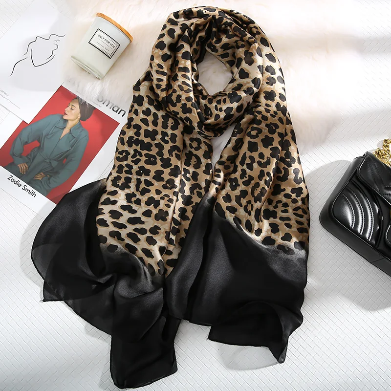 

Fashion Leopard Neckerchiefs For Women Vintage Head Ties For Women Headscarf Head Scarf Hair Accessory Shawls And Wraps 180X90CM