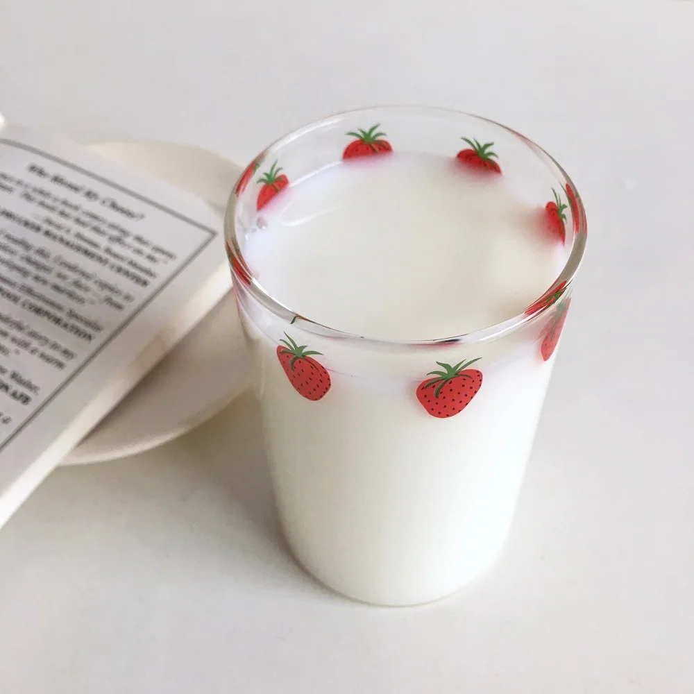 300ml 10oz High borosilicate Nana Cute Strawberry Water Milk Drinking Glasses Cup With Straw