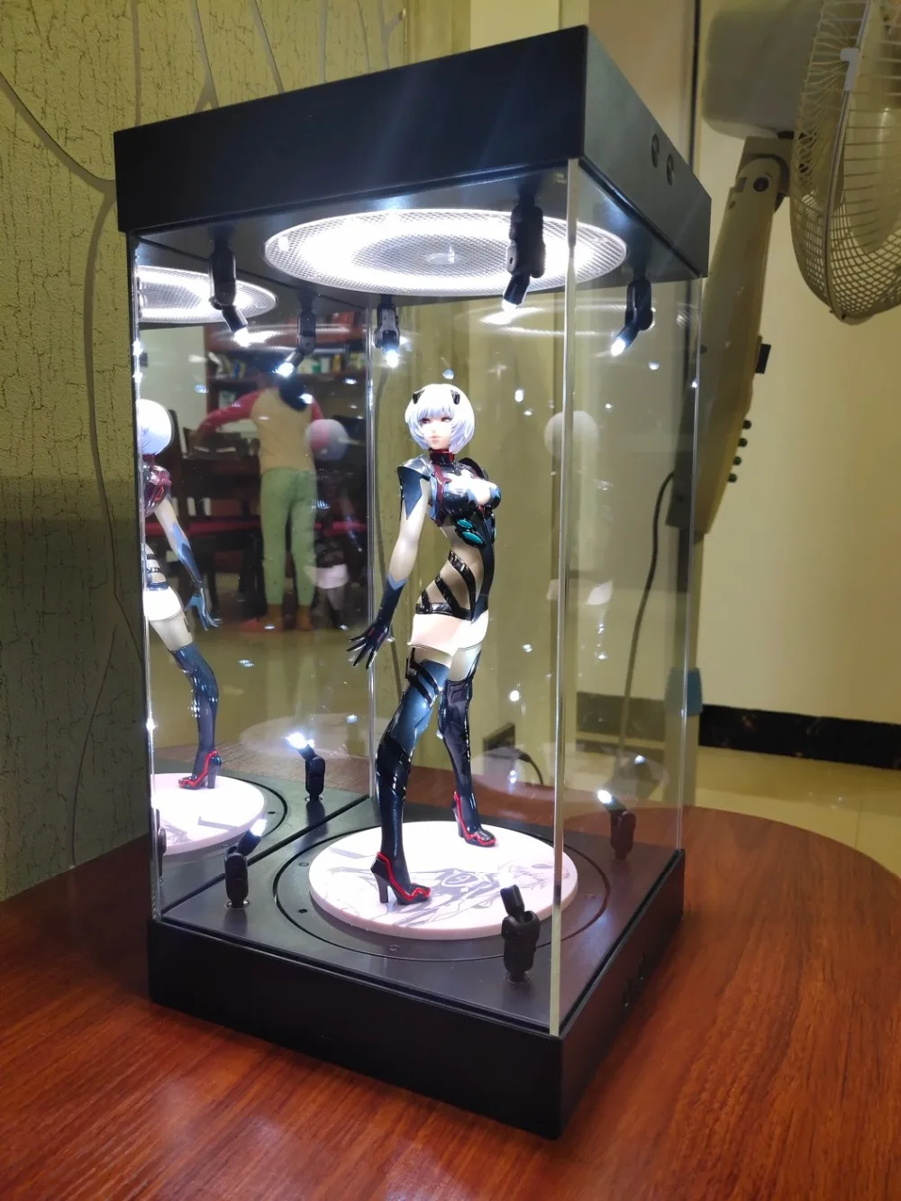 

Revolving LED spotlight Acrylic Figure Display Case for 12 inch figure 1/6 scale Robot Collectible with Turntable Base