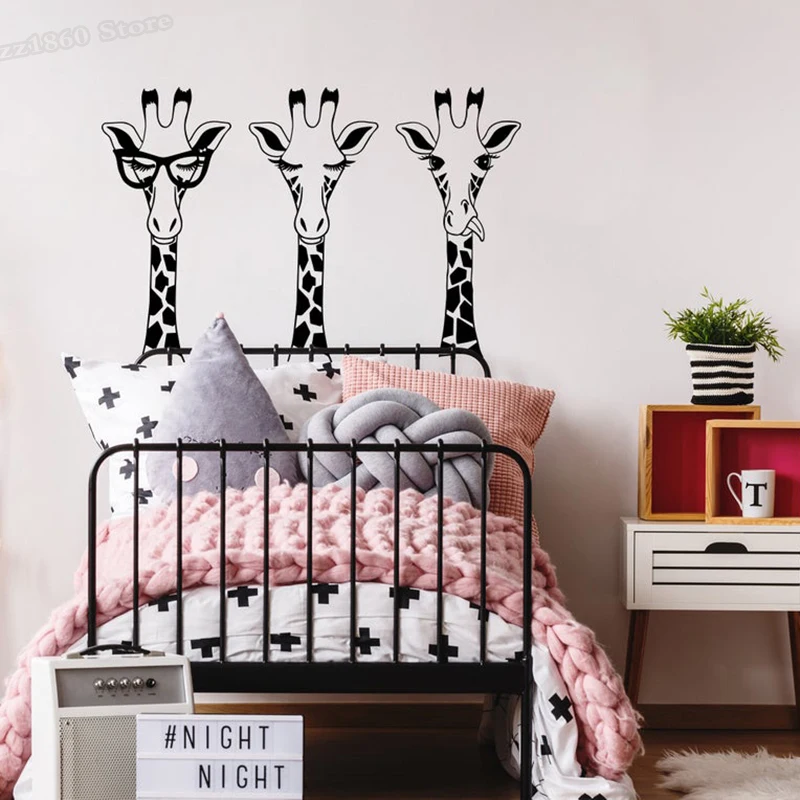 Large Giraffe Heads Wall Decal Funny Giraffe Face with Tongue Wall Sticker for Living Room Teen Boy Girl Bedroom Decor B954