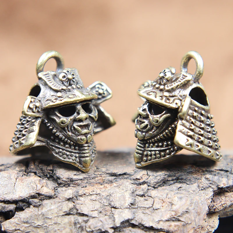 Retro Brass Armor Japanese Samurai Helmet Warrior Paracord Bead