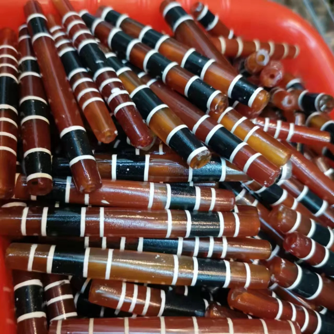 1pcs/lot Thousand-year historical heritage authentic West Asian ancient beads old carnelian three-color long-line beads Thin tub