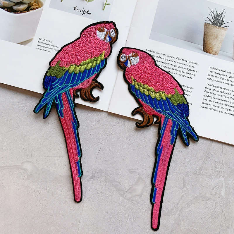 Clothing Accessories Wholesale patches Badges Cartoon animal Parrot Embroidery patch  Sewing Supplies iron on badges