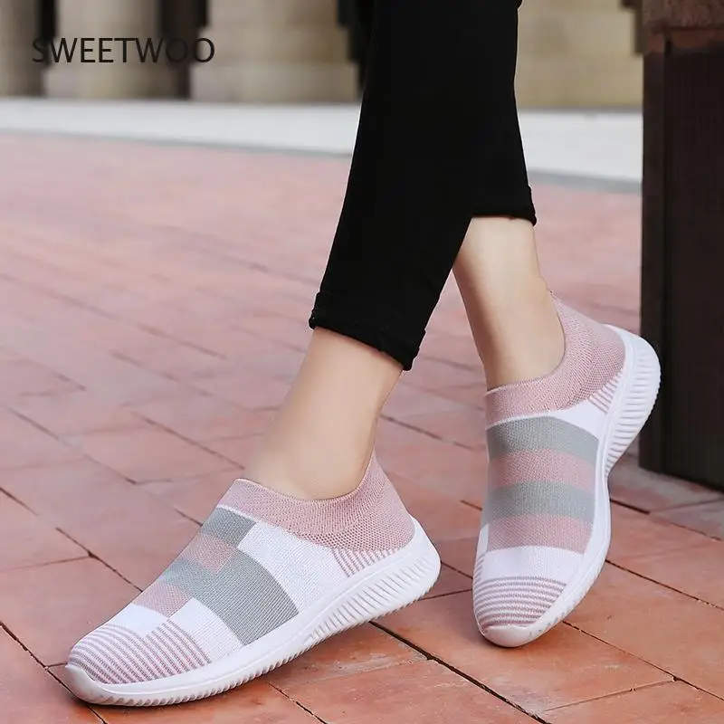 Womens Casual Shoes Woman Mesh Sneakers Women 2021 New Spring Knitted Flat Ladies Shoes Slip on Female Footwear  35-43